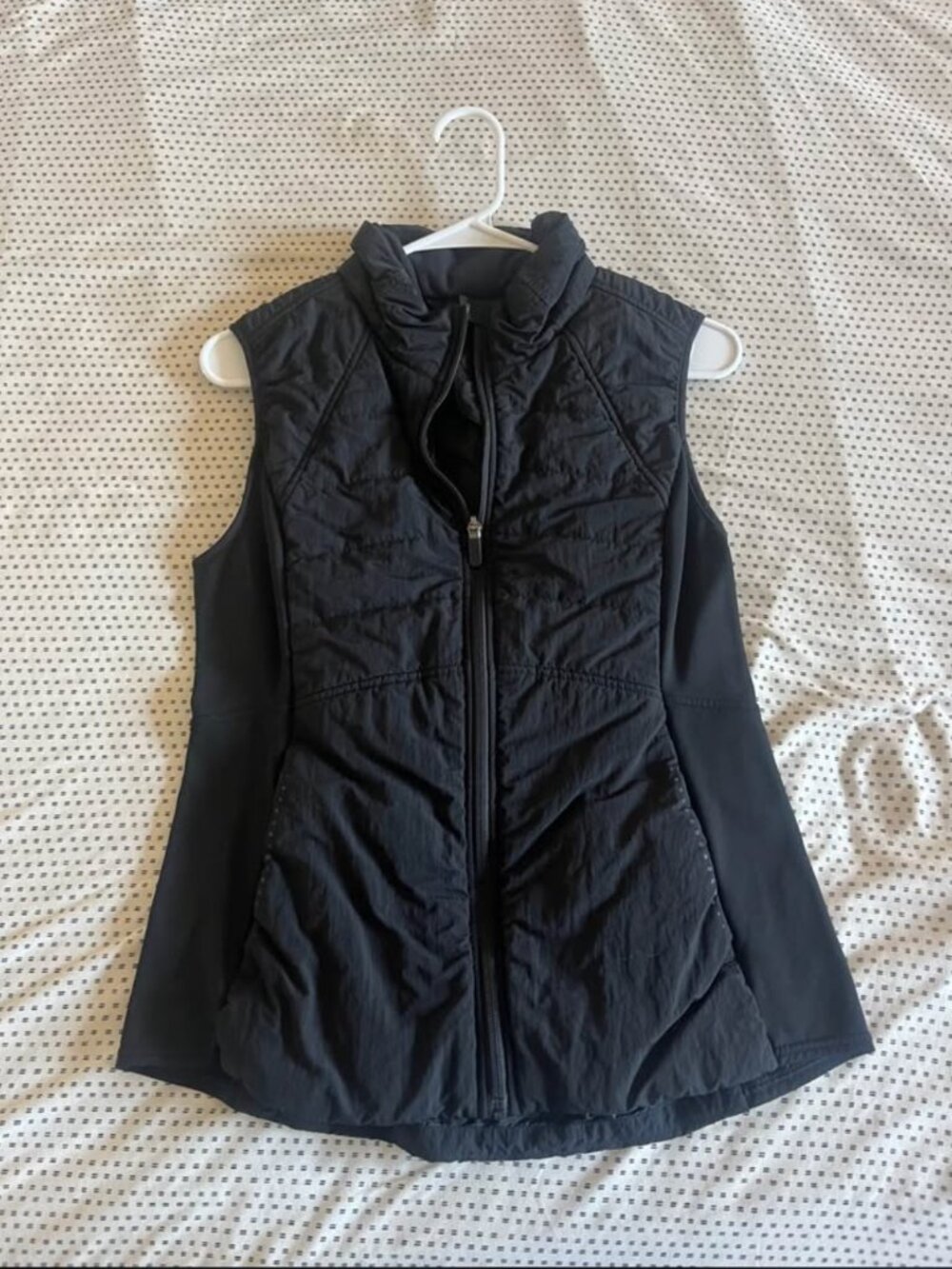 lululemon running vest, size 6